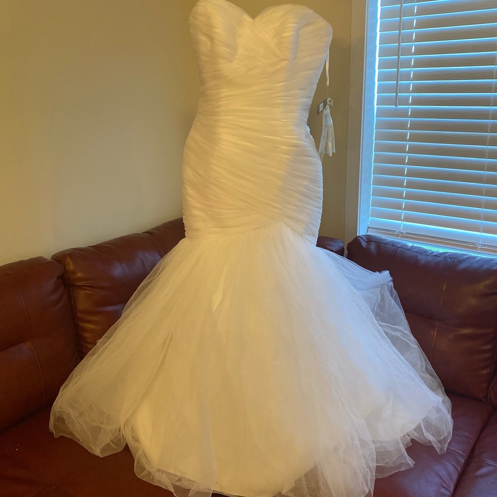 Never worn wedding dress